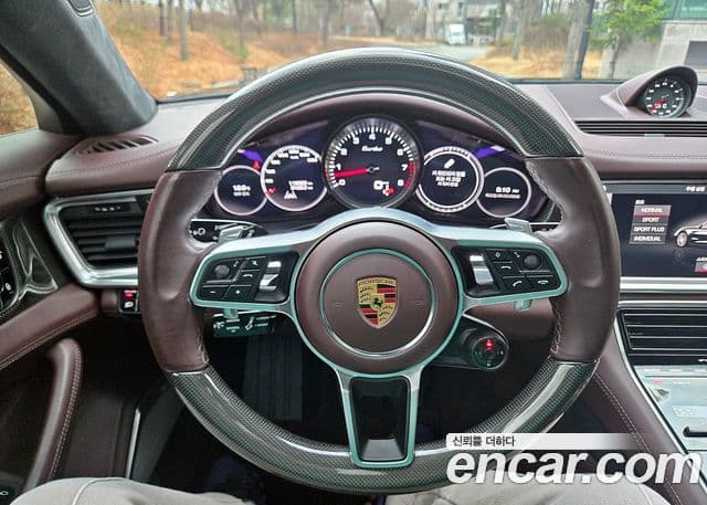 Porsche Panamera (971) 4.0 турбо, 2018 9