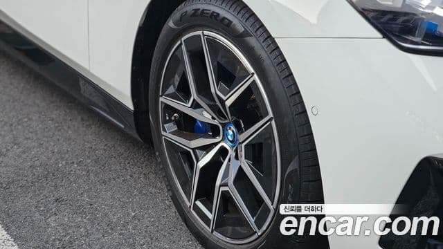 BMW i5 (G60) eDrive 40 M Sport, 2024 10