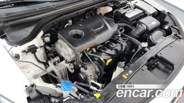 Hyundai Avante AD 1.6 GDI Value Plus, 2018 6