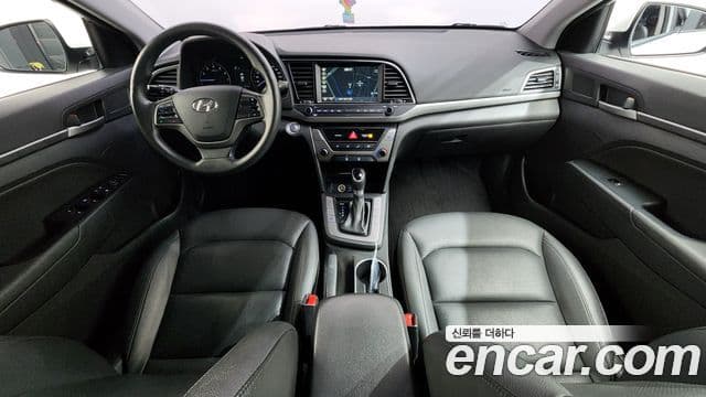 Hyundai Avante AD 1.6 GDI Value Plus, 2018 7