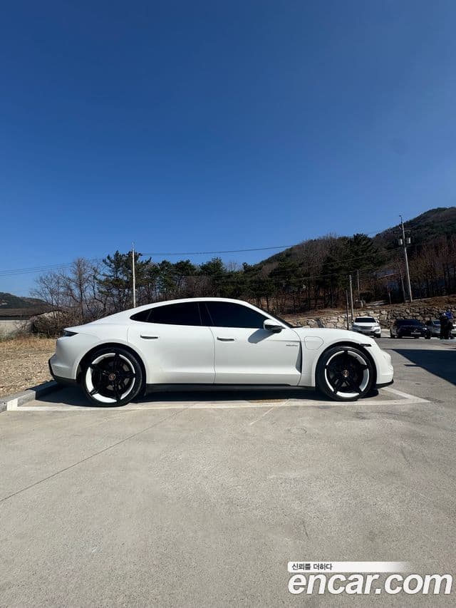 Porsche 타이칸 базовый, 2022 4