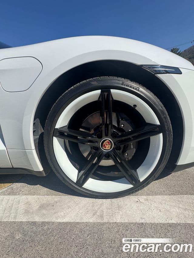 Porsche 타이칸 базовый, 2022 все фото