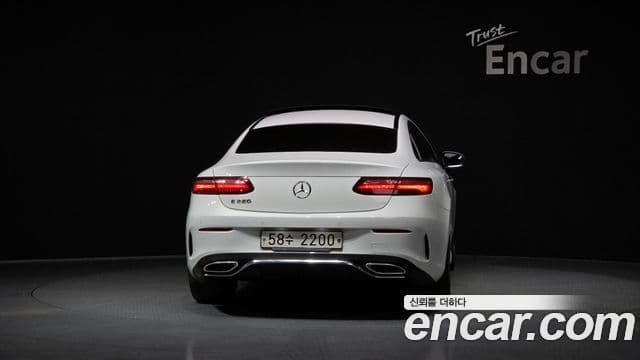 Mercedes-Benz E-класс W213 E220d купе, 2017 4