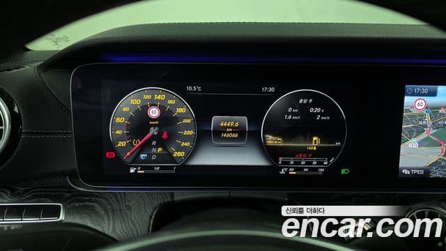 Mercedes-Benz E-класс W213 E220d купе, 2017 8