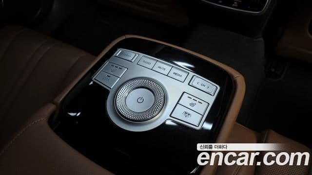 Genesis G80 (RG3) бензин 2.5 турбо AWD, 2021 18