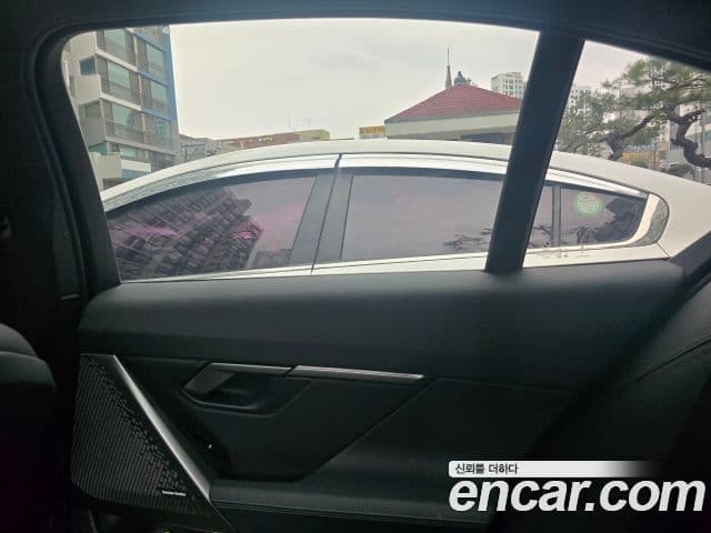 BMW 5시리즈 (G60) 523d M Sport, 2025 8