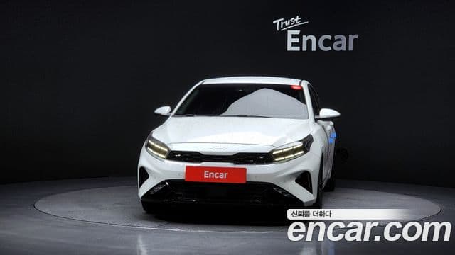 Kia The / новый New K3 2세대 Signature, 2023 3