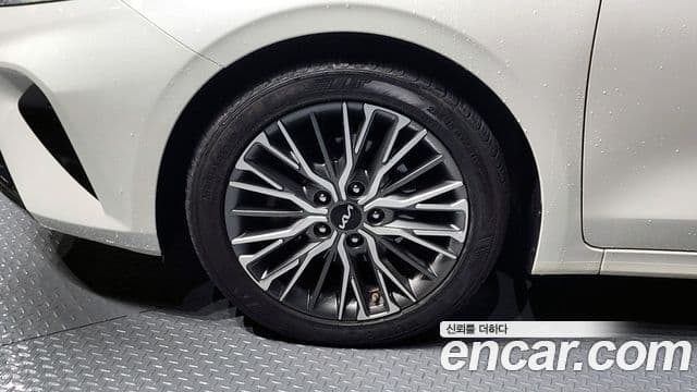 Kia The / новый New K3 2세대 Signature, 2023 все фото