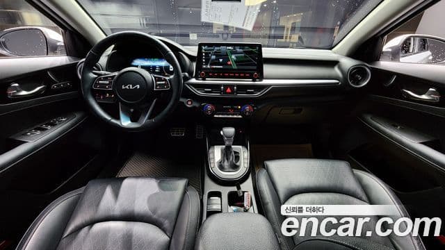 Kia The / новый New K3 2세대 Signature, 2023 7