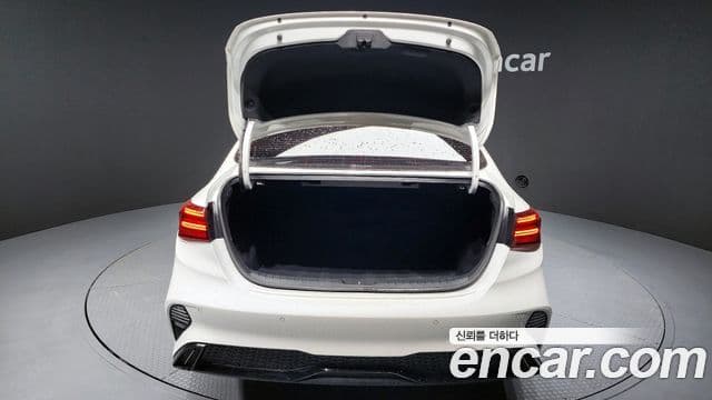 Kia The / новый New K3 2세대 Signature, 2023 20