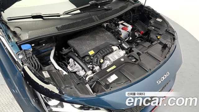 Peugeot 5008 2세대 1.2 Pure Tech GT, 2024 6