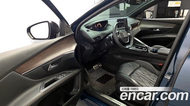 Peugeot 5008 2세대 1.2 Pure Tech GT, 2024 10