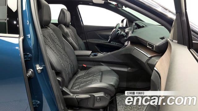 Peugeot 5008 2세대 1.2 Pure Tech GT, 2024 11