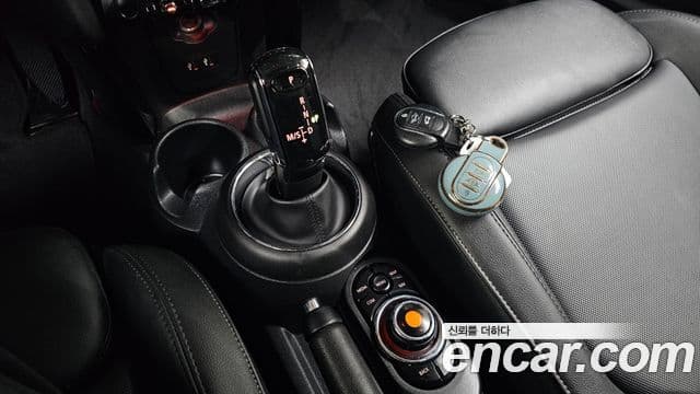 Mini Cooper 3세대, 2020 9