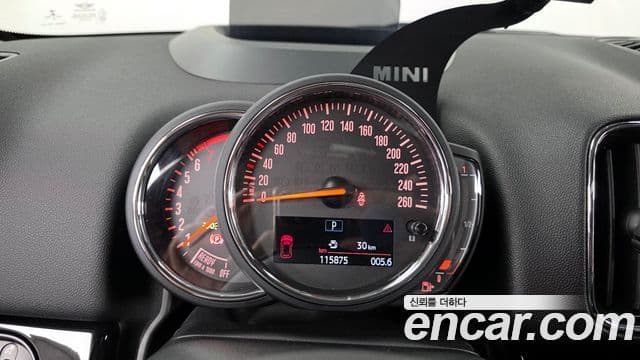 Mini Cooper Countryman 2세대, 2019 8