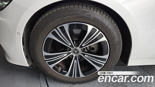 Mercedes-Benz E-класс W214 Avantgarde, 2025 все фото