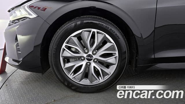 Kia K5 гибрид 3세대 Noblesse, 2023 все фото