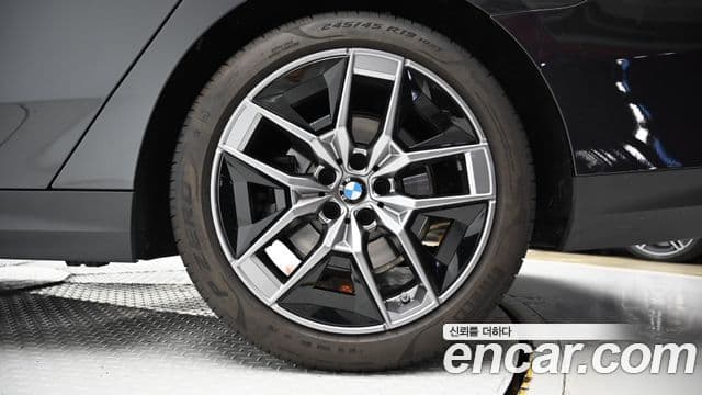 BMW 5시리즈 (G60), 2025 все фото