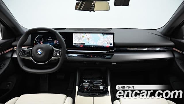 BMW 5시리즈 (G60), 2025 7