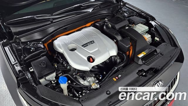 Kia K7 Premier гибрид Signature, 2020 6