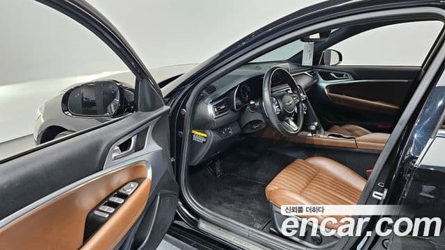 Genesis G70 Elite, 2019 11