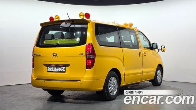 Hyundai Grand Starex детский перевозочный автомобиль, 2017 2