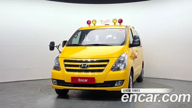 Hyundai Grand Starex детский перевозочный автомобиль, 2017 3
