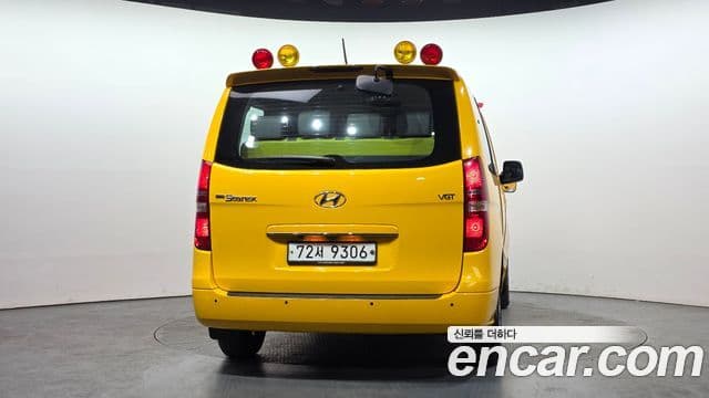Hyundai Grand Starex детский перевозочный автомобиль, 2017 4