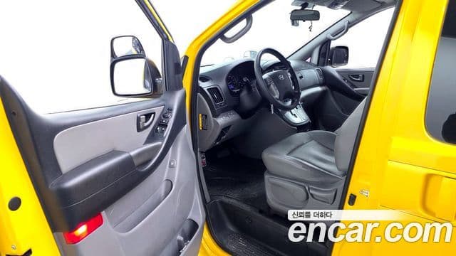 Hyundai Grand Starex детский перевозочный автомобиль, 2017 10