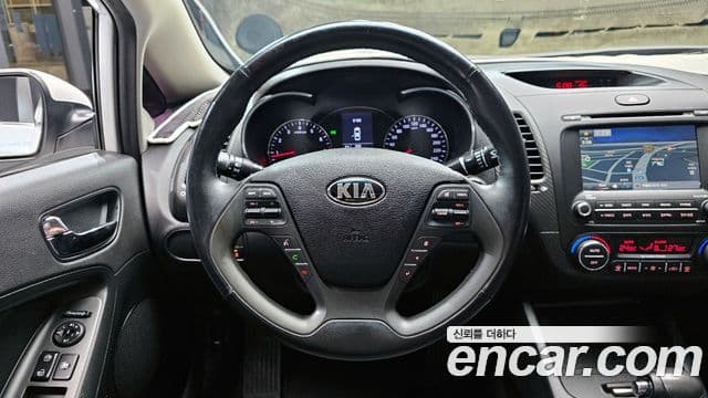 Kia K3 Prestige, 2015 13