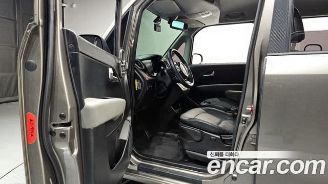 Kia The / новый New Ray Signature, 2021 10