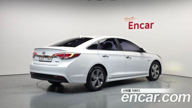 Hyundai LF Sonata гибрид Modern, 2015 2