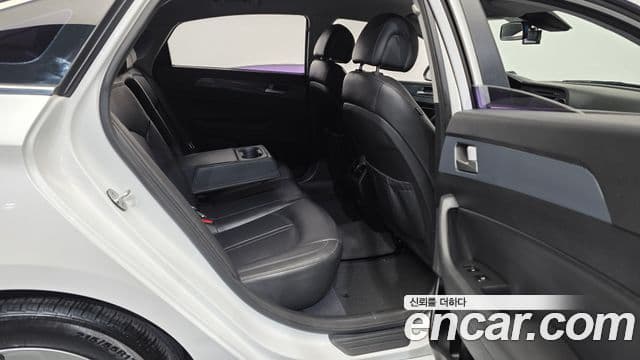 Hyundai LF Sonata гибрид Modern, 2015 12