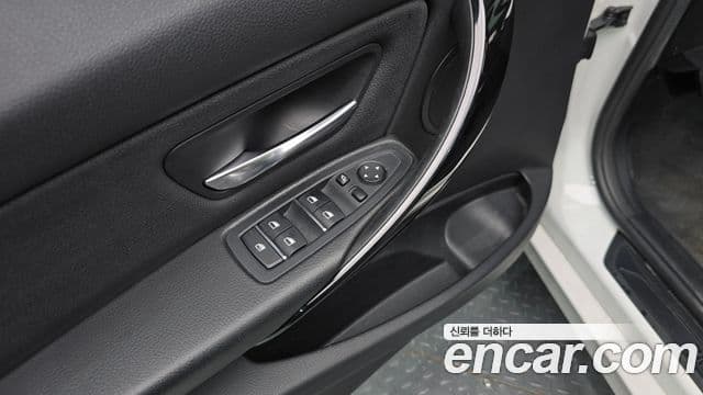 BMW 3시리즈 (F30), 2018 17