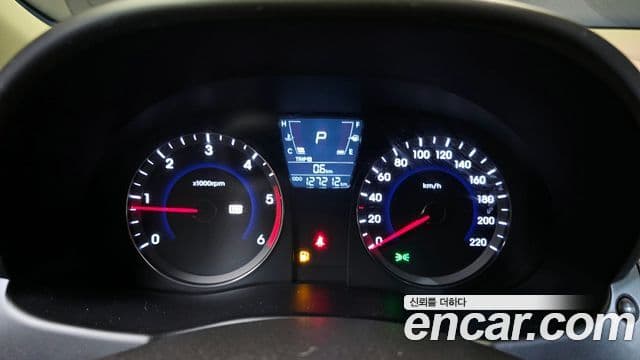 Hyundai Accent(новый кузов / новое поколение) Premier, 2013 8