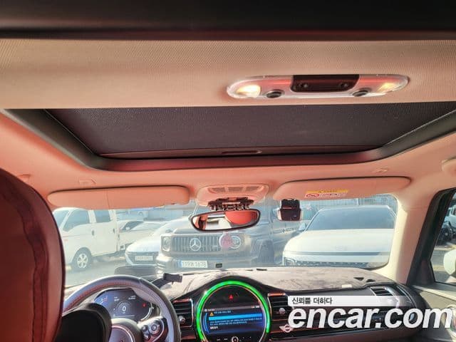 Mini Cooper 클럽맨 2세대, 2021 12