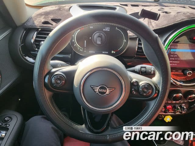 Mini Cooper 클럽맨 2세대, 2021 13