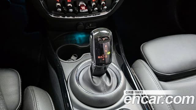 Mini Cooper 클럽맨 2세대, 2021 9