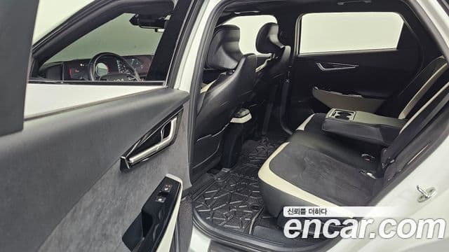 Kia EV6 GT Line, 2023 11