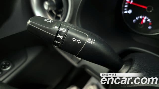 Kia The / новый New K3 2세대 Trendy, 2022 17