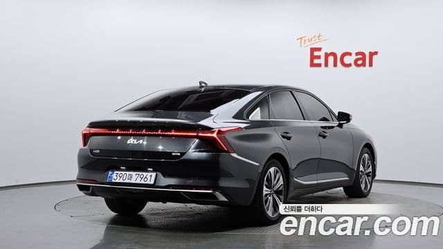 Kia K8 гибрид Signature, 2022 2