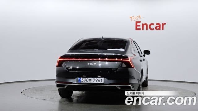 Kia K8 гибрид Signature, 2022 4