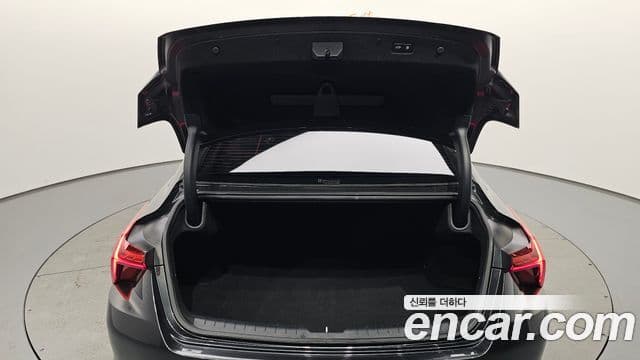 Kia K8 гибрид Signature, 2022 20