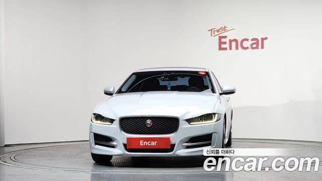 Jaguar XE 20d R스포츠, 2016 3