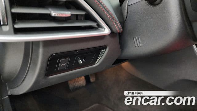 Jaguar XE 20d R스포츠, 2016 16