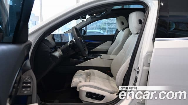 BMW 5시리즈 (G60), 2025 12