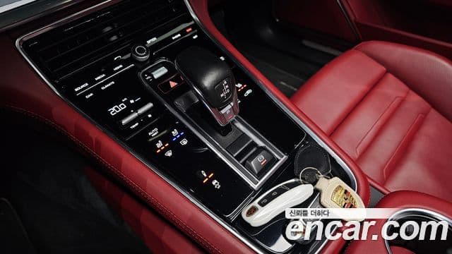 Porsche Panamera (971), 2020 9