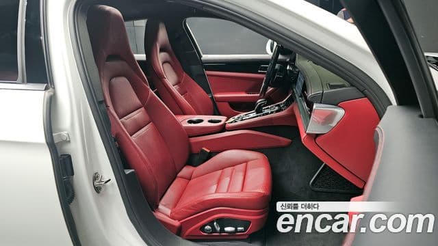 Porsche Panamera (971), 2020 10