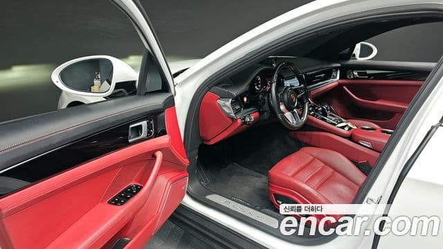 Porsche Panamera (971), 2020 11