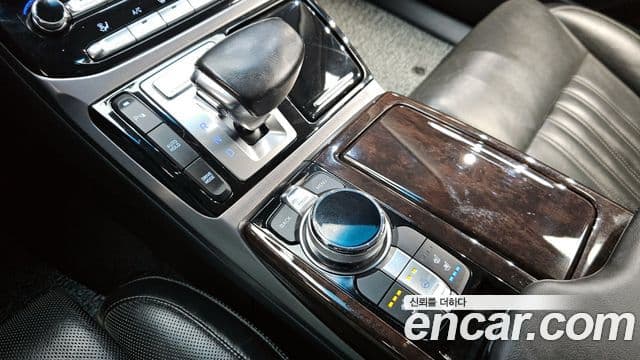 Genesis EQ900 Luxury, 2017 9